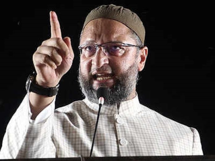 Owaisi's proposal increased stir in UP politics, now waiting for Akhilesh's reply