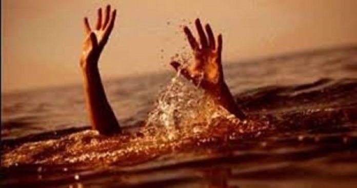 Gorakhpur: Death of brothers together due to drowning in the pond, mother fainted after seeing the dead body