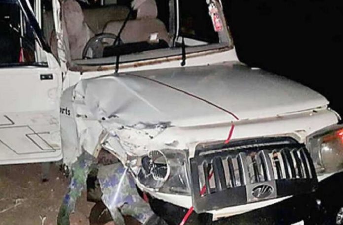 Two women killed, 11 injured in Bolero and DCM collision in Farrukhabad