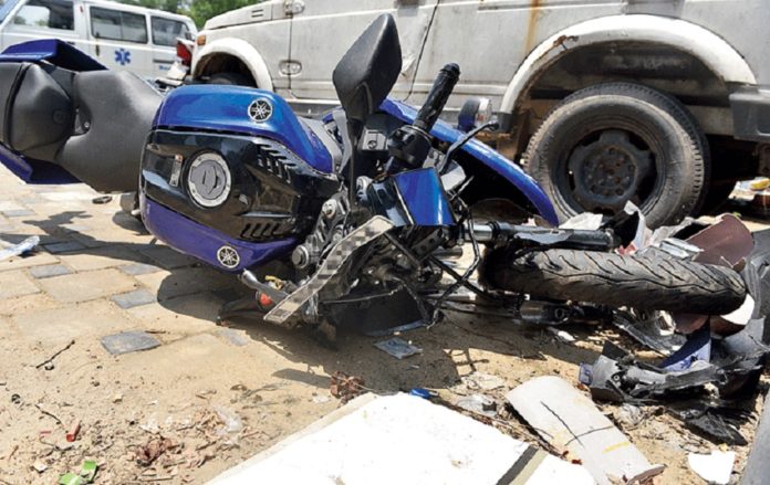 Bike riders were hit by scorpions in Rae Bareli, four including three women died