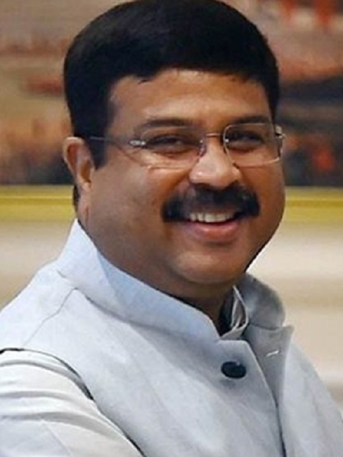 Dharmendra Pradhan will throw dice to beat the opposition in the UP Vidhan Sabha elections
