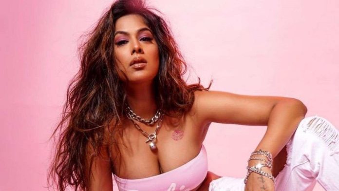 Nia Sharma's belly dance video goes viral, actress seen partying with friend