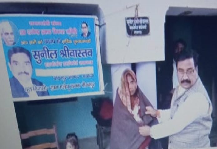 Social worker Sunil distributed blankets to the poor on Advocates Day, respected journalists