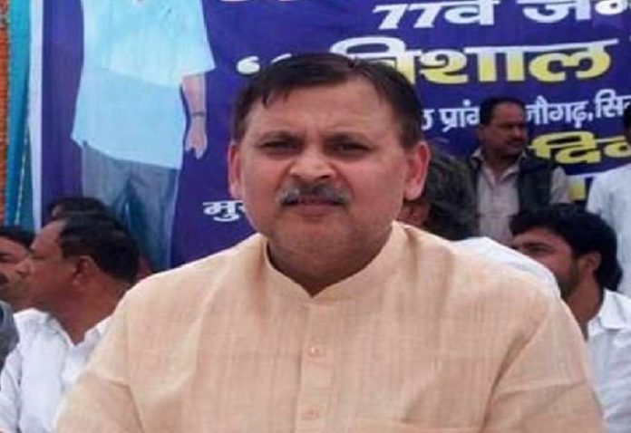 UP: Bahubali leader Harishankar Tiwari's clan expelled from BSP, new equations will be formed in Purvanchal