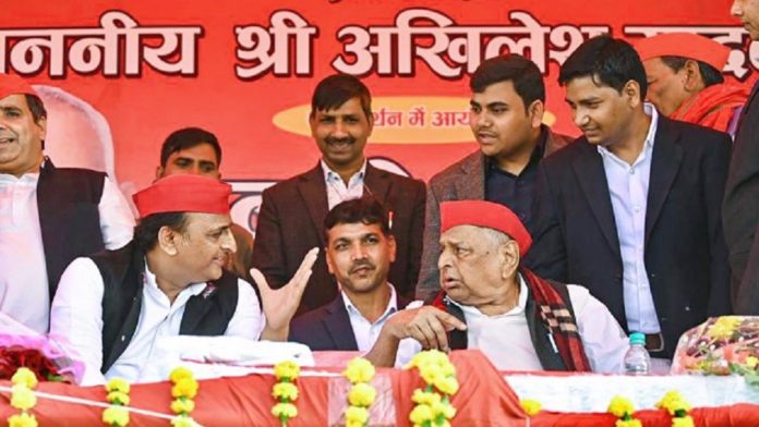 Rann of Mainpuri: Mulayam Singh sought votes for his son in Karhal, said- respect me, understand its meaning