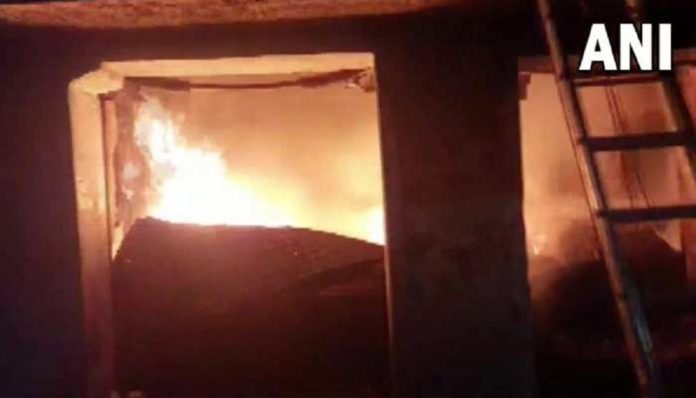 11 laborers of Bihar burnt to death due to fire in a junk warehouse in Hyderabad