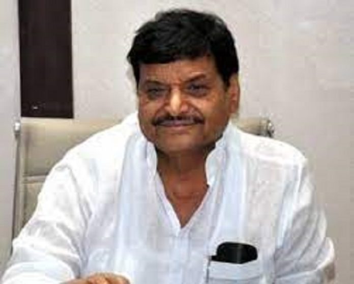 Shivpal took a jibe at Akhilesh Yadav, if there is a problem with me, then throw him out of the party.