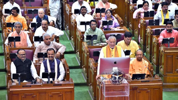 In the first budget of Yogi Sarkar 2.0, a blueprint was drawn to give development wings to UP