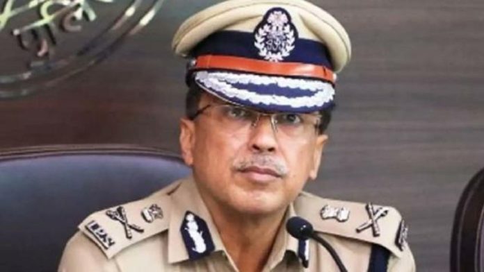 Know why, Mukul Goyal removed from the post of DGP, now he can get the command of UP