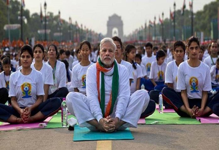 Dhoom of Yoga Day: From President-PM Modi to various celebrities of the country did yoga