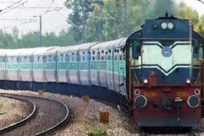 Going home will be easy: Railways will run special trains on Diwali, timetable of ten trains released