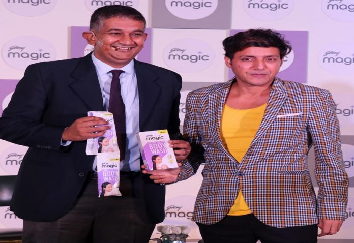 GCPL launches country's first ready-to-mix bodywash, Shah Rukh Khan will promote