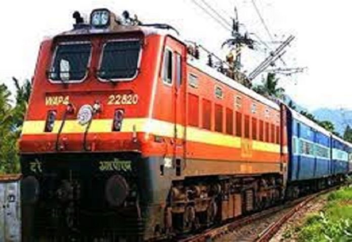 Railways earned Rs 182 crore by putting brakes on the convenience of the elderly, this facility is not available yet?