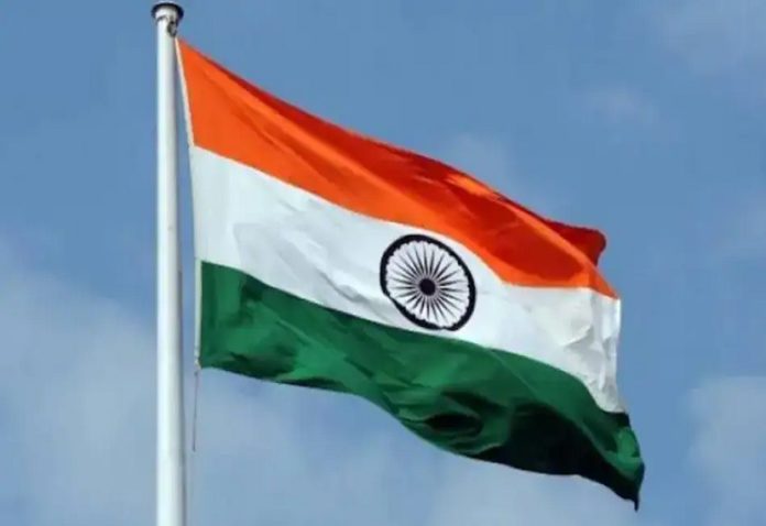 Salute to the spirit: First hoisted the tricolor, then raised the meaning of brother