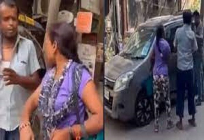 When the rickshaw touched the car, the woman got down and hit the poor man with 6 shoes in 8 seconds