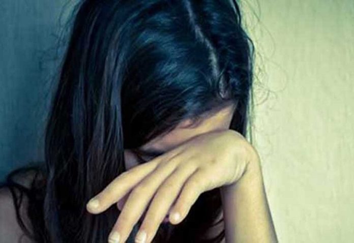 Youth of other community molested girl at knife point