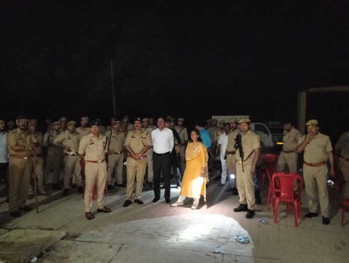 Uproar once again in Bareilly, resentment over the post of children studying together, commissioner and DM arrived at midnight, know the whole matter