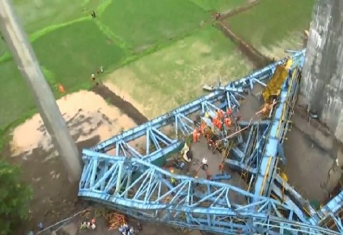 Big accident in Maharashtra: 16 people died after girder launching machine fell on Samridhi Expressway, rescue work continues