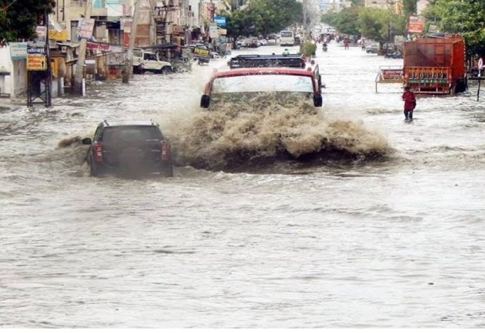 Badra rained heavily in Indore, 7 inches of rain in 24 hours, many settlements filled with water, devastation