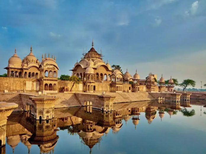 UP becomes the favorite state of religious tourists, Kashi Mathura overtakes Tamil Nadu, increase in earnings