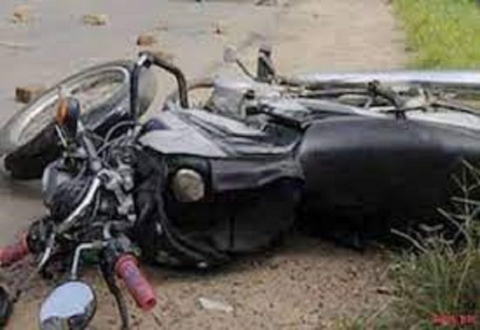 A speeding truck blows up friends riding a bike in Agra, two dead, one serious