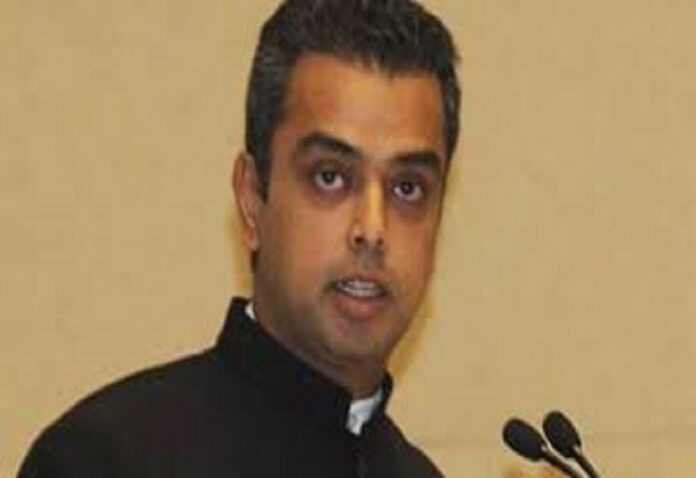 On Milind Deora leaving the party, Pramod Krishnan said that those who speak the truth have to leave Congress.