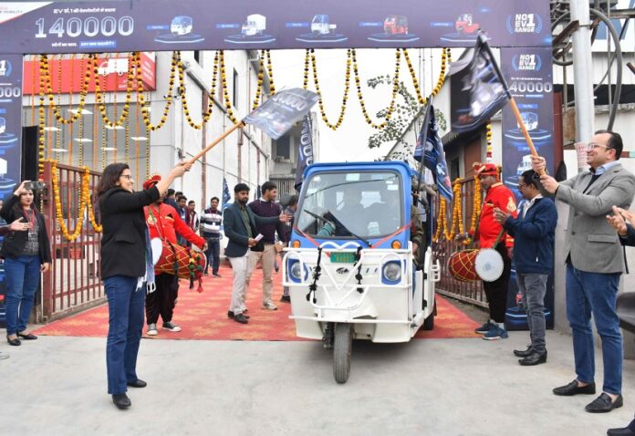 Mahindra Last Mile Mobility celebrates its No. 1 with EV rallies