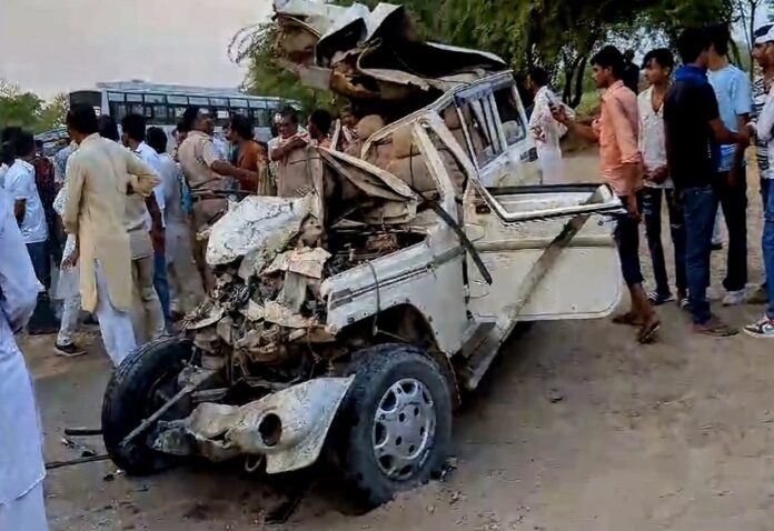 Three people of the same family killed, three injured in Bolero collision with bus in Amethi