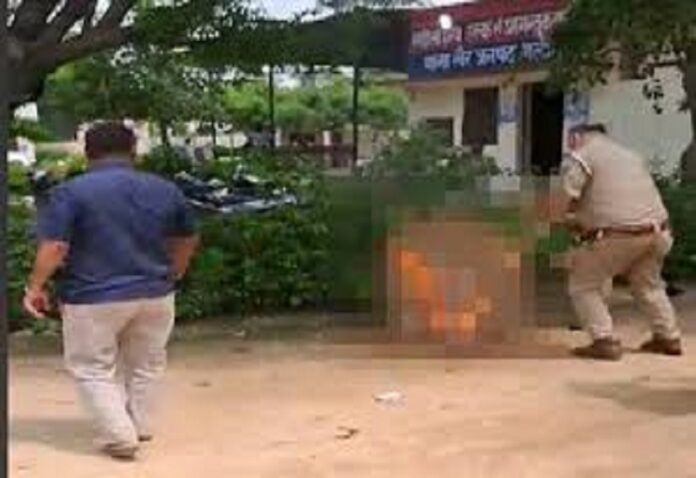 Started making video by burning mother alive in front of policemen in police station for property