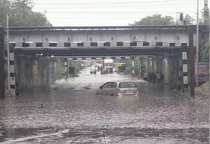 Five hundred houses submerged due to heavy rain in Kanpur, water everywhere