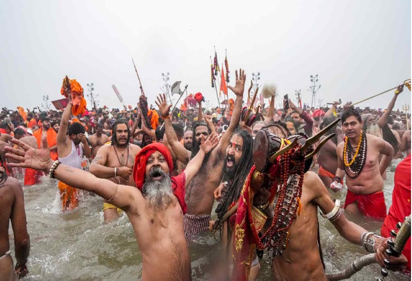 महाकुंभ में भगदड़: हालात सुधरते ही अखाड़ों ने अमृत स्नान करने को हुए राजी