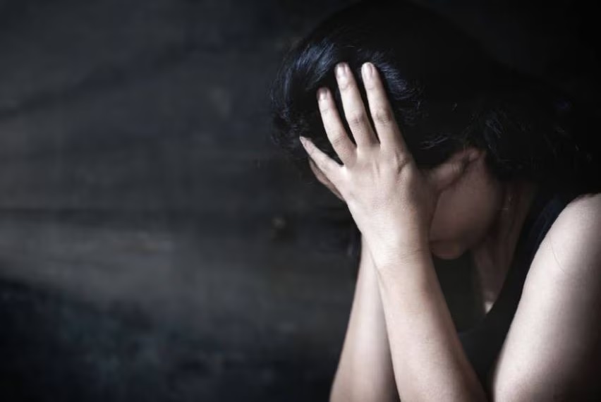 In Varanasi, a girl was kidnapped and gang-raped by 19 people for seven days