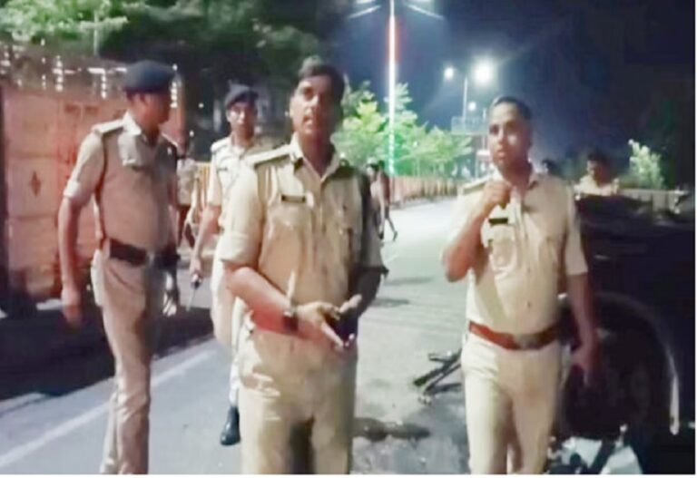 Uncontrolled car ran over policemen in Patna, 1 woman constable died, 2 inspectors injured