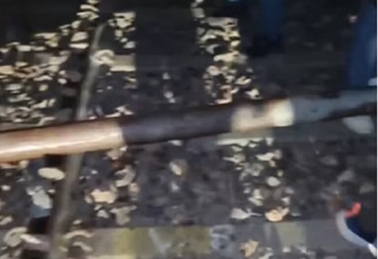 Conspiracy to overturn train in Shamli: 12 feet long pipe placed on the track, passengers' lives saved due to driver's presence of mind