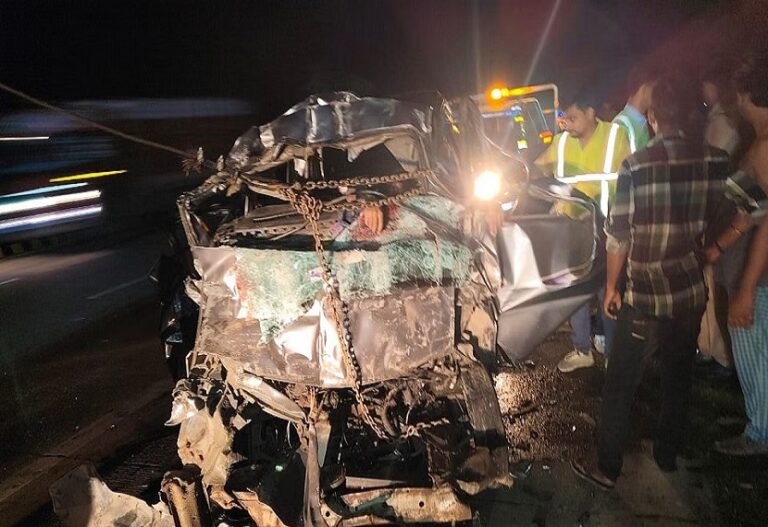 Eco car smashed into pieces after colliding with an unknown vehicle on Yamuna Expressway, six people died