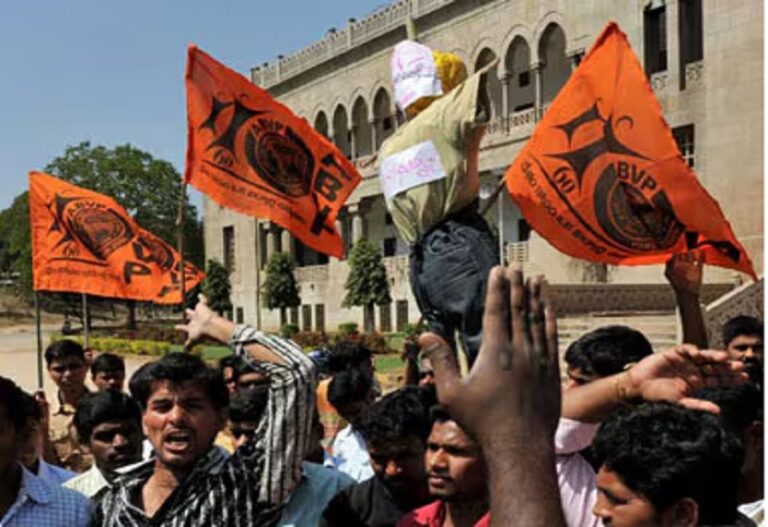 ABVP: After DU, the country's young generation is with Modi. ABVP hoisted its flag at Hyderabad Central University.