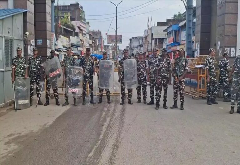 UP border sealed: Surveillance increased in border districts, movement across border stopped