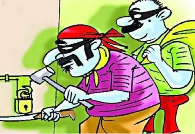 Thieves stole gold and silver jewellery worth Rs 40 lakh from a police inspector's house in Agra.