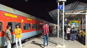 Storms Wreak Havoc in UP: 96 Dead in Separate Incidents; Train Operations Halted Due to OHE Failure