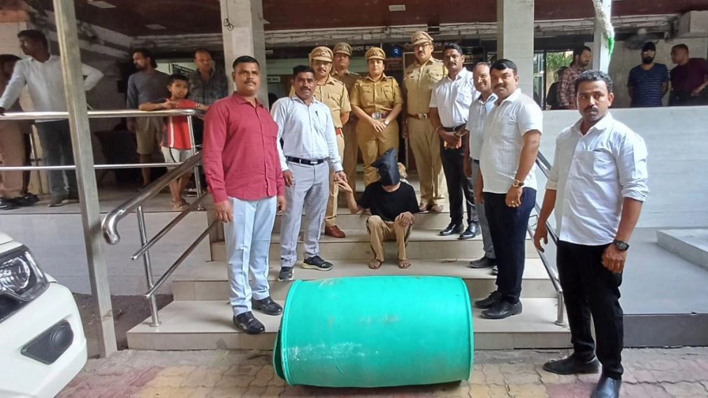 In Mumbai, a woman, along with her husband and brother, murdered her lover; they stuffed the body into a blue drum and dumped it in a drain.