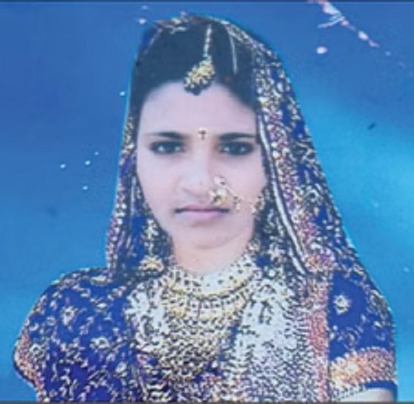 He took his wife to Haridwar under the pretext of an outing, strangled her to death, and burned her with acid to conceal her identity.