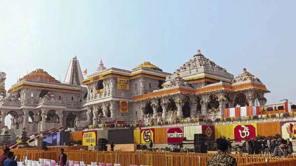 Politics intensifies over the Ram Mandir donation controversy; Nripendra Misra to reach Ayodhya today; a major decision is expected.