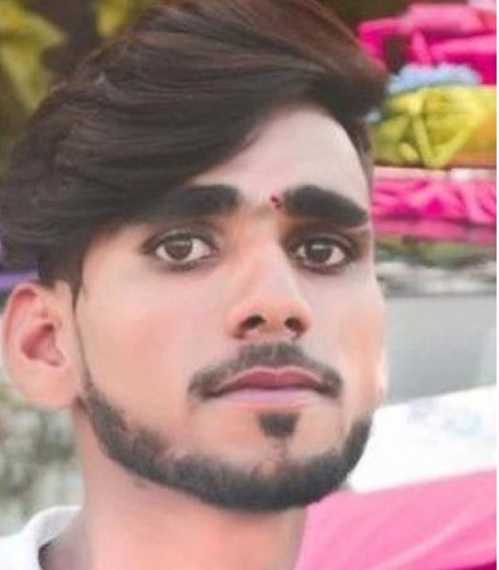 Sarabjit, who murdered a cloth merchant in broad daylight, was killed in police firing.