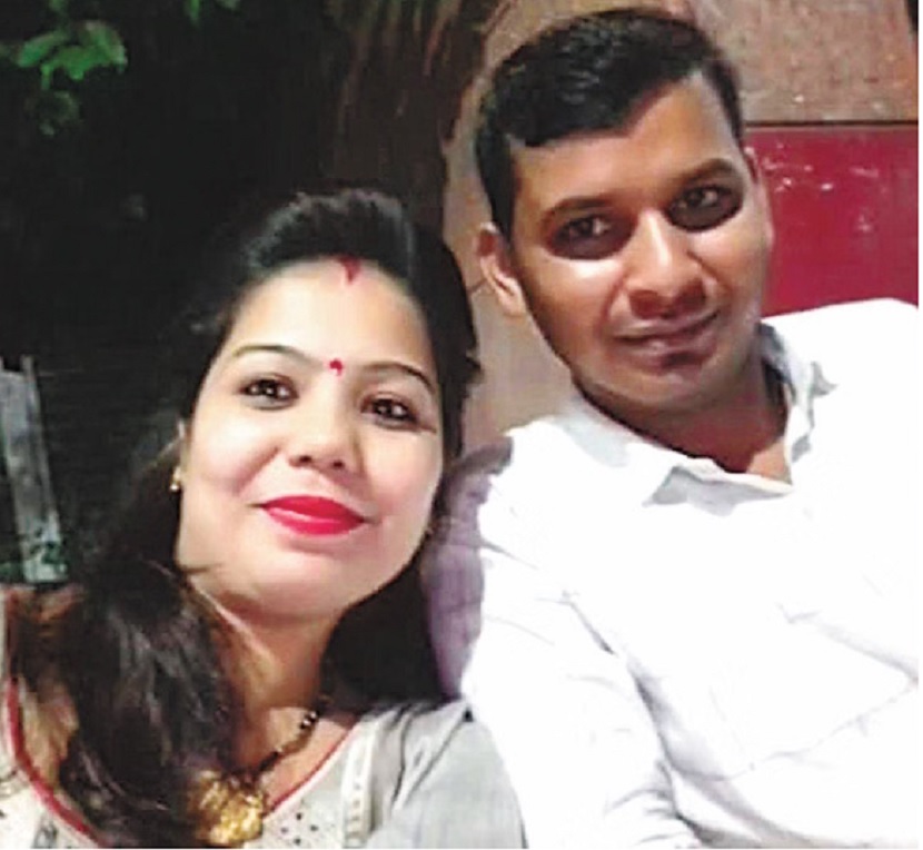 Damini, madly in love with a bus driver, had her husband killed by a snakebite; she was caught after insisting that no post-mortem be conducted.