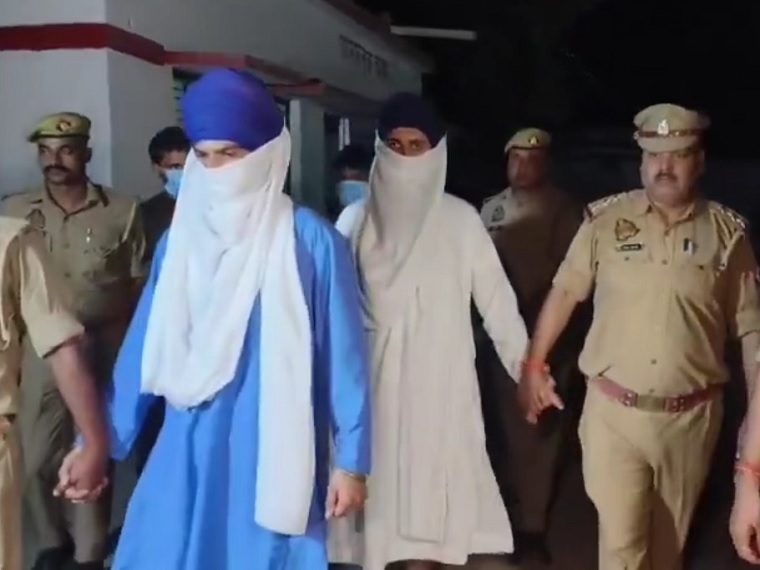 Three arrested for helping infiltrators cross the border; police uncover crucial leads during investigation.