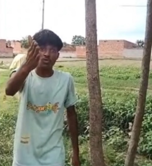 High-handedness by a ration dealer's son in Bareilly: declared Hindus would not get rations and hurled abuses at the PM.