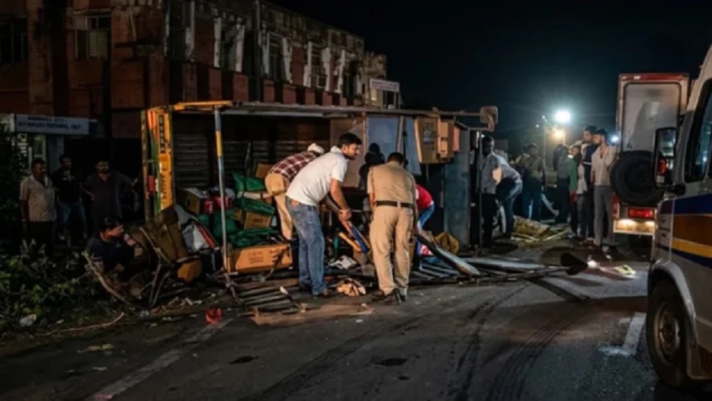 In MP, a pickup truck collided with a stationary dumper while trying to avoid cows sitting on the road; eight people died and 32 were injured.