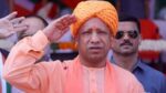 #UPNews, #IndependenceDayCelebrations, #YogiAdityanath, #FlagHoisting, #SingingOfVandeMataram, #YogiExtendsGreetings...