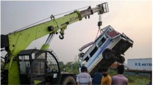 In Kota, an out-of-control Tempo Traveller veered off the expressway and plunged into a drain; eight people from Madhya Pradesh died, and several others were injured.